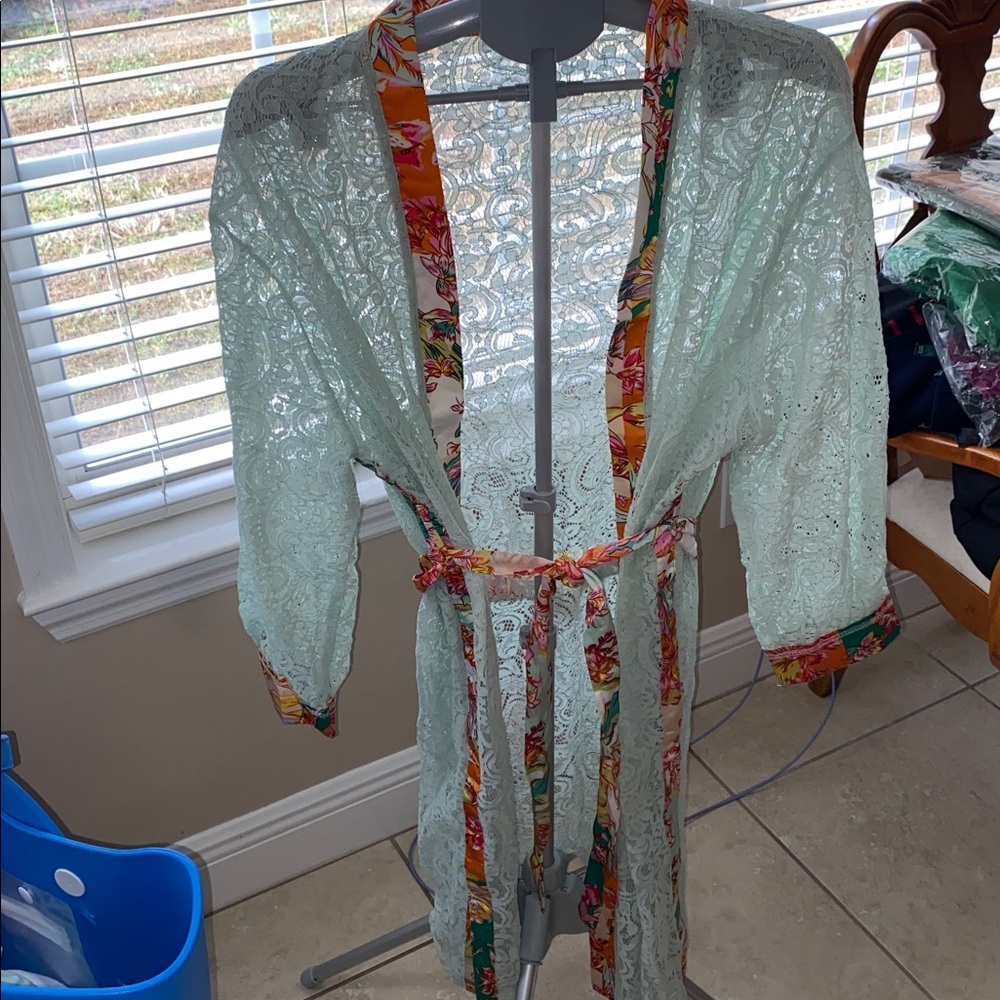 POL Bohemian Lace Duster with Floral Sash NEW - Picture 4 of 5